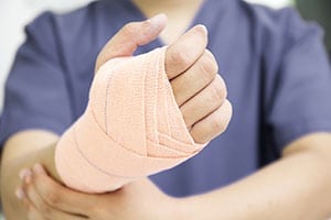 Orthopedic-Hand-Specialist-in-Orange-County